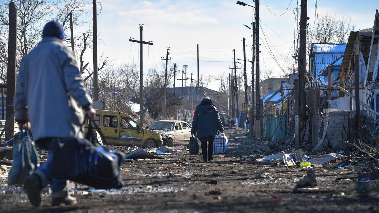 Показания жителей Волновахи приобщат к доказательствам преступлений ВСУ -  РИА Новости, 16.03.2022