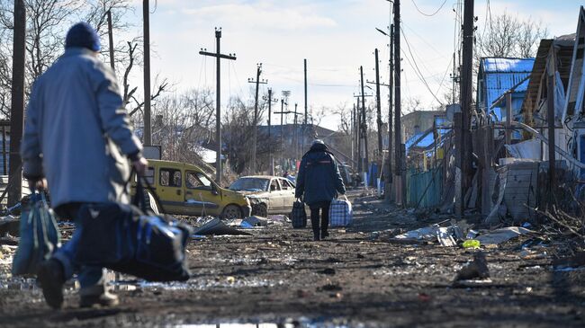 Местные жители в Волновахе