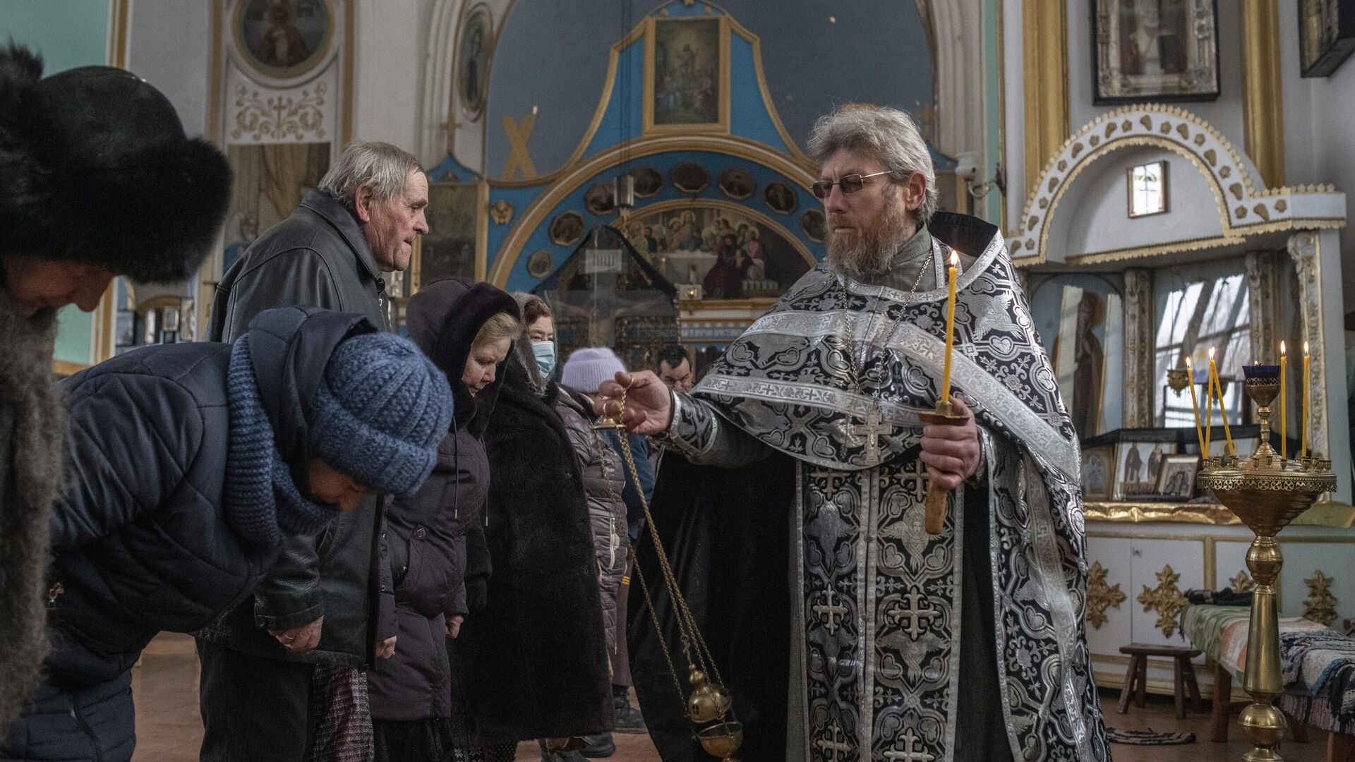 Служба в Свято-Покровский храме в поселке Трехизбенка в Луганской народной республике - РИА Новости, 1920, 10.07.2023