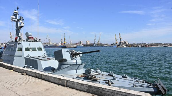 Малый бронированных артиллерийский катер проекта 58155 (Гюрза-М) Аккерман Военно-морских сил Украины в порту Бердянска