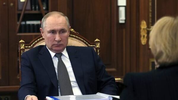 LIVE: Встреча Путина и Вероники Скворцовой, посвященная коронавирусу в России