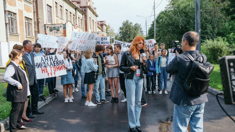 Кадр из сериала Обоюдное согласие