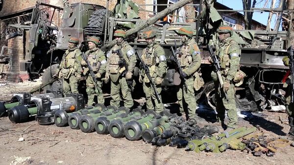 Иностранное вооружение, захваченное российскими десантниками после боя с националистами