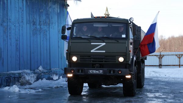 Грузовой автомобиль с гуманитарной помощью для жителей ДНР и ЛНР