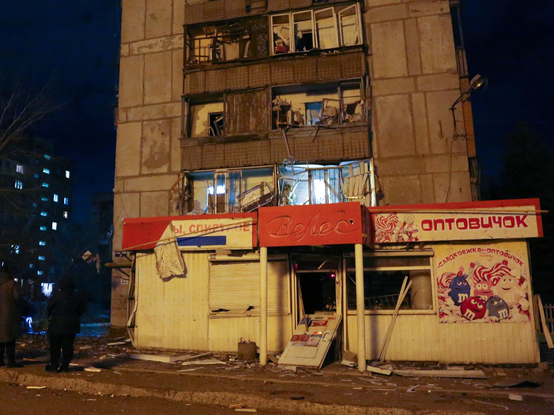 Около десяти человек пострадали из-за обстрела Макеевки в ДНР - РИА  Новости, 16.03.2022