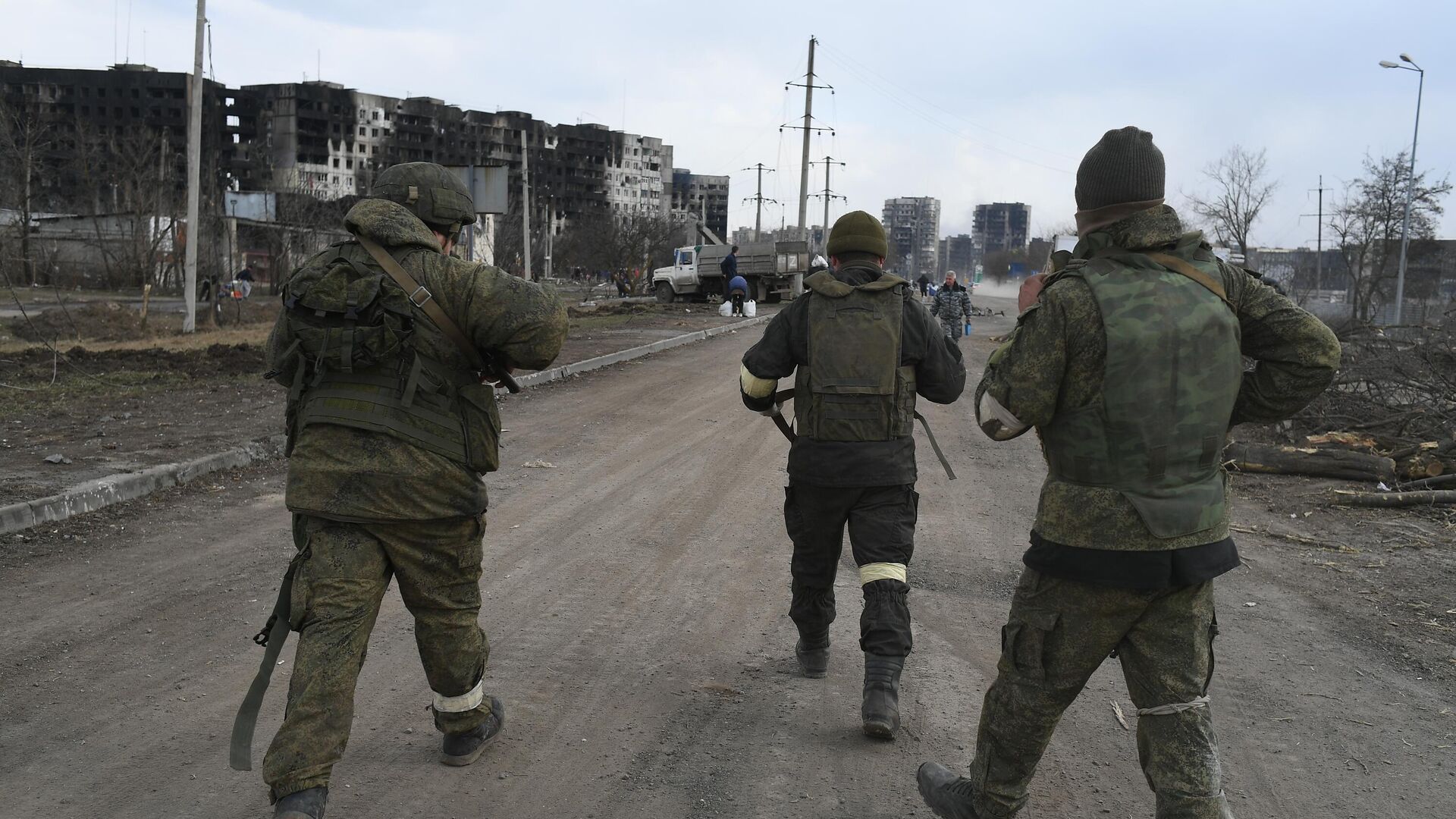 Военнослужащие народной милиции ДНР в Мариуполе - РИА Новости, 1920, 19.03.2022