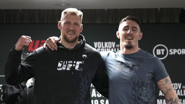 Александр Волков и Том Аспинэлл перед лондонским турниром UFC