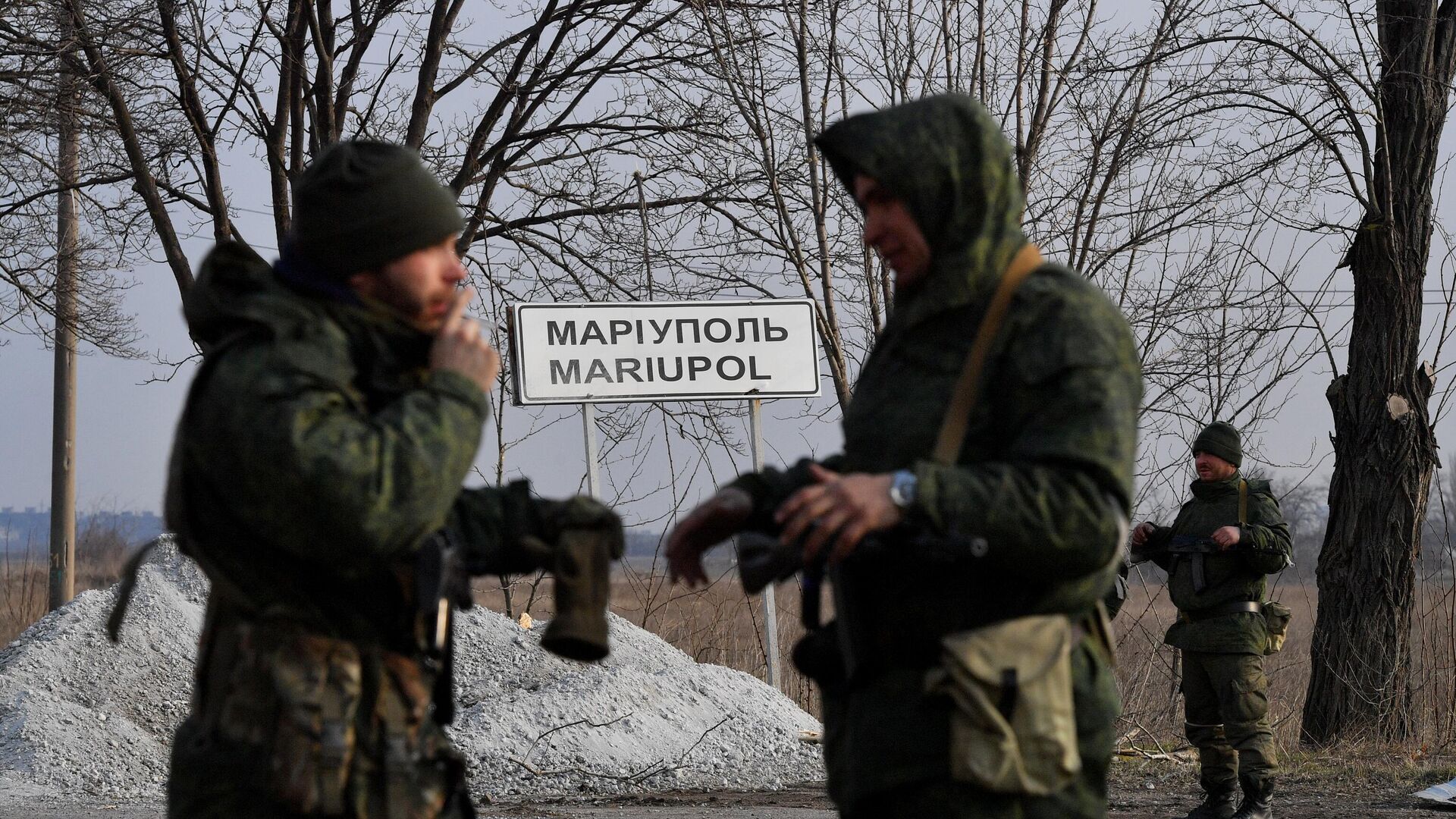 Военнослужащие Народной милиции ДНР на въезде в Мариуполь - РИА Новости, 1920, 21.03.2022