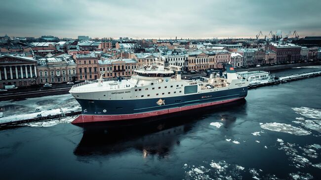 Рыболовный траулер Баренцево море