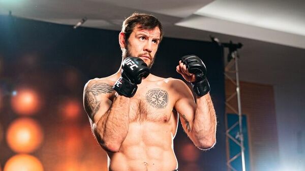 Боец UFC Никита Крылов