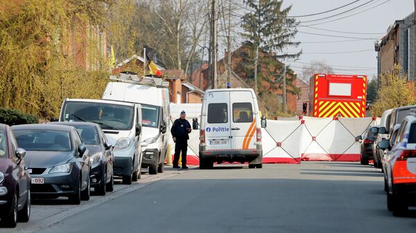 Полиция на месте, где автомобиль въехал в толпу людей в Стрепи-Бракньи, Бельгия