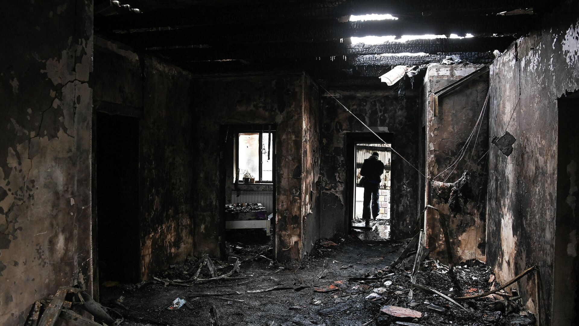 Частный жилой дом в Мелитополе, уничтоженный в результате обстрела - РИА Новости, 1920, 25.03.2022