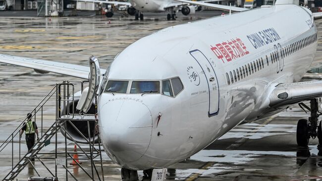 Самолет Boeing 737 авиакомпании China Eastern 