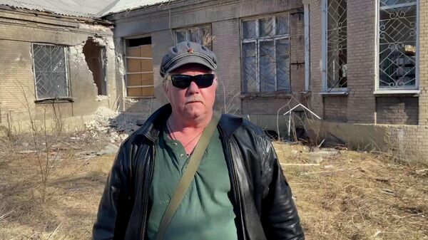 Американец Рассел Бентли о разрушении детской больницы в Донецке украинскими националистами