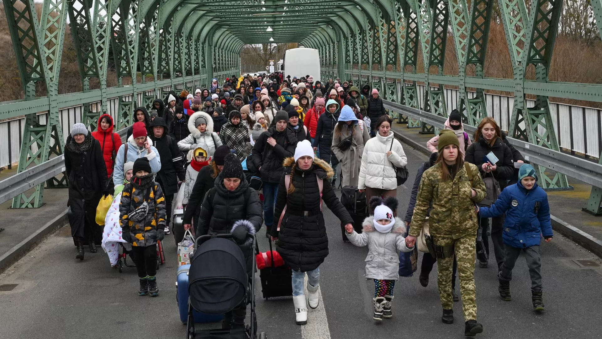 Flüchtlinge an der Grenze zwischen der Ukraine und Polen am Checkpoint Zosin-Ustilug - RIA Novosti, 1920, 22.03.2022