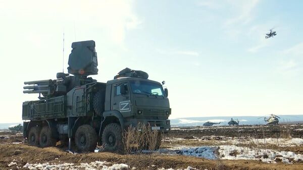 Зенитный ракетно-пушечный комплекс Панцирь-С выполняет боевое задание в ходе специальной военной операции на Украине