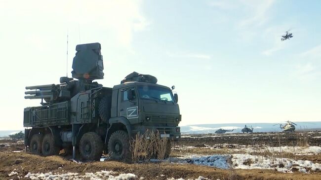 Зенитный ракетно-пушечный комплекс Панцирь-С выполняет боевое задание в ходе специальной военной операции на Украине