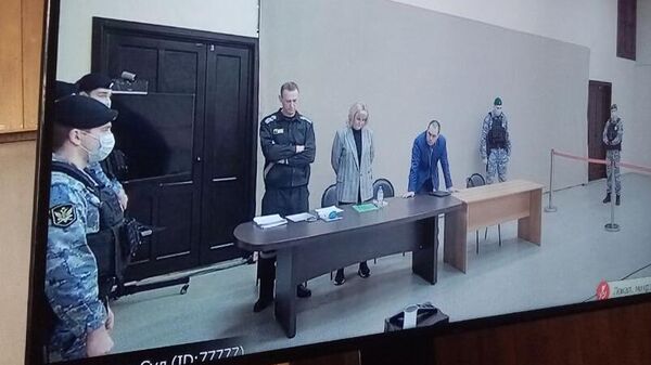 Трансляция выездного заседания Лефортовского суда Москвы в исправительной колонии №2, где оглашается приговор Алексею Навальному