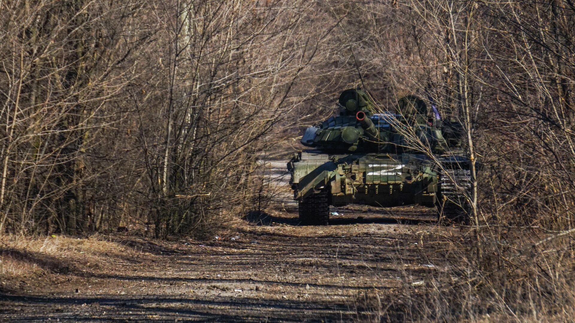 Военнослужащие Народной милиции ДНР ведут наступление в районе линии соприкосновения в поселке Марьинка - РИА Новости, 1920, 07.02.2023