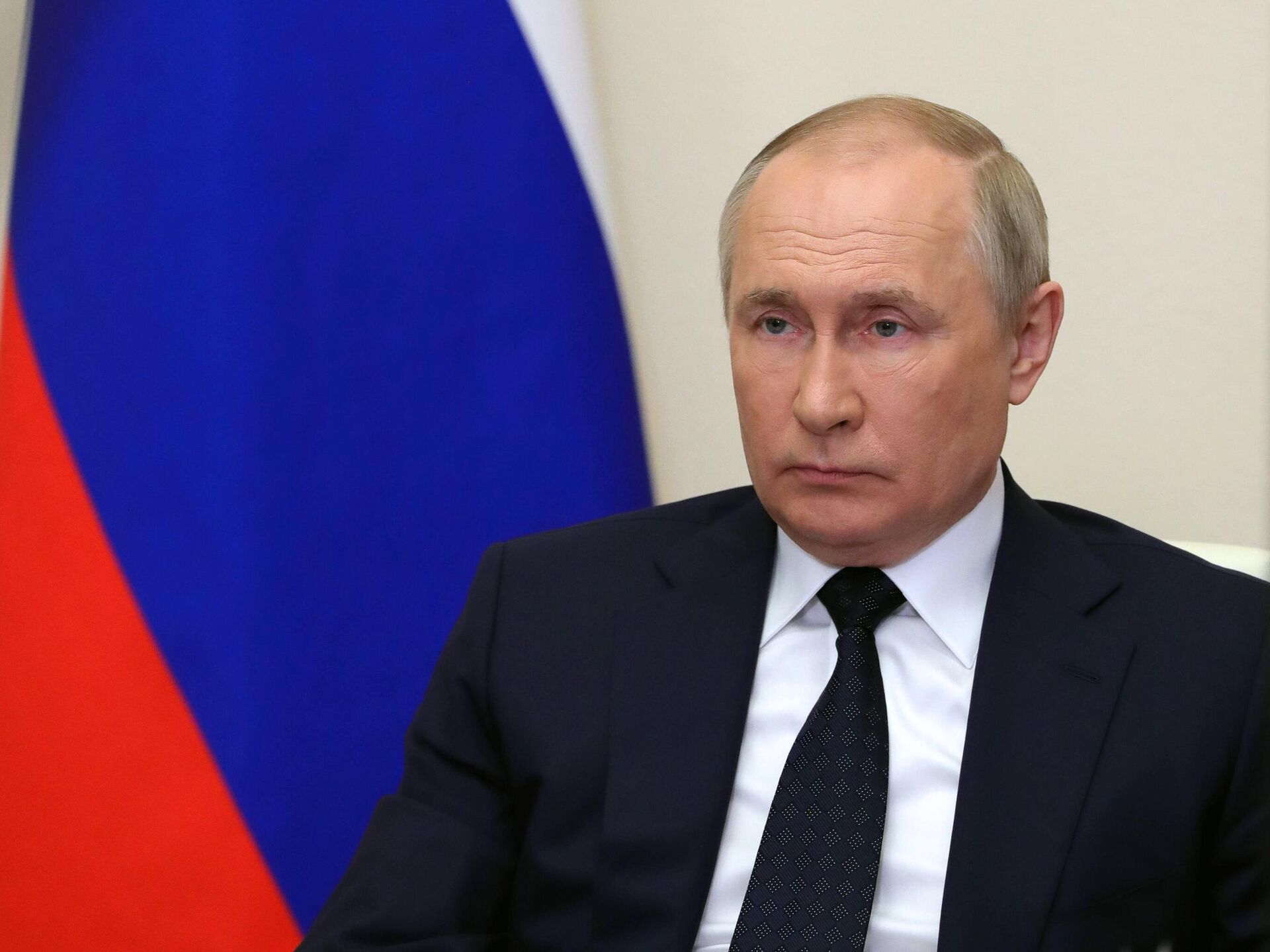 Time включил Путина и Зеленского в список ста самых влиятельных персон .