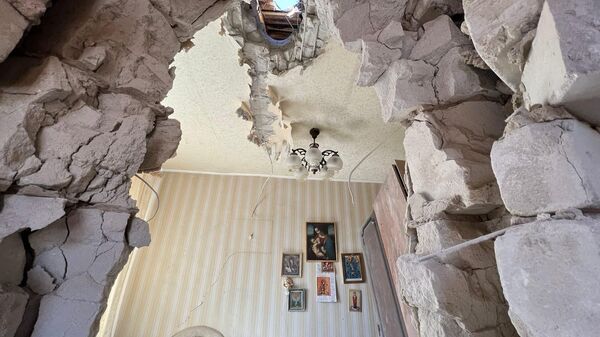 Последствия взрыва снаряда в селе Журавлевка Белгородской области