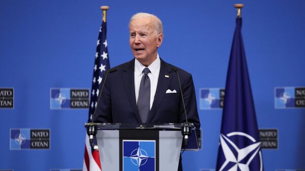 Президент США Джо Байден выступает на пресс-конференции после саммита НАТО в Брюсселе
