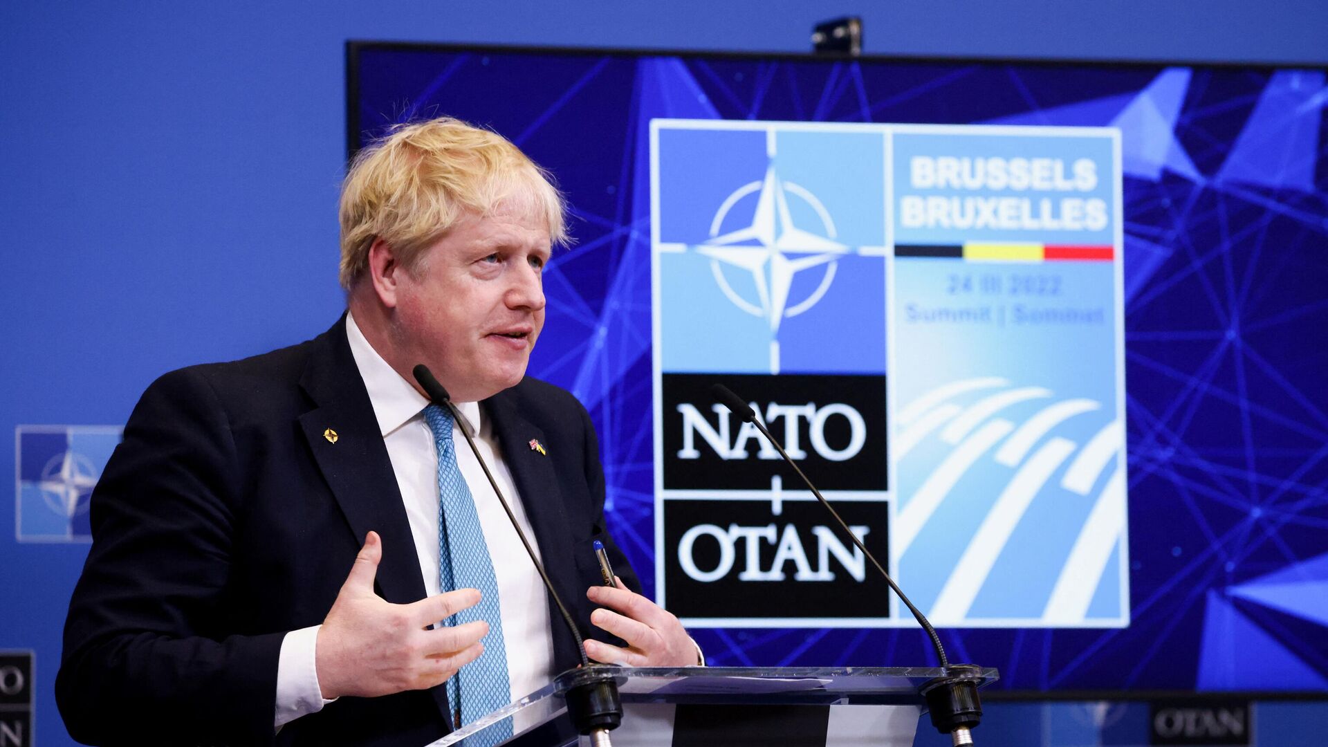 Премьер-министр Великобритании Борис Джонсон выступает на пресс-конференции после саммита НАТО в Брюсселе - РИА Новости, 1920, 24.03.2022
