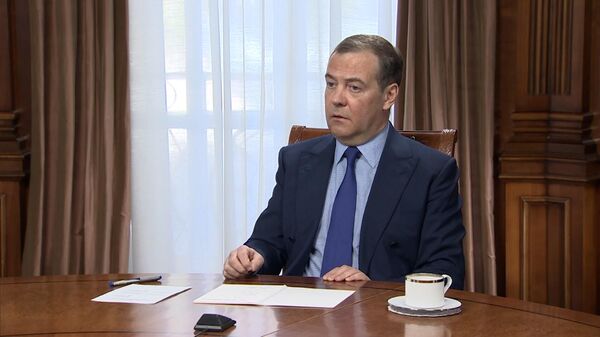 Медведев: Однополярному миру пришел конец