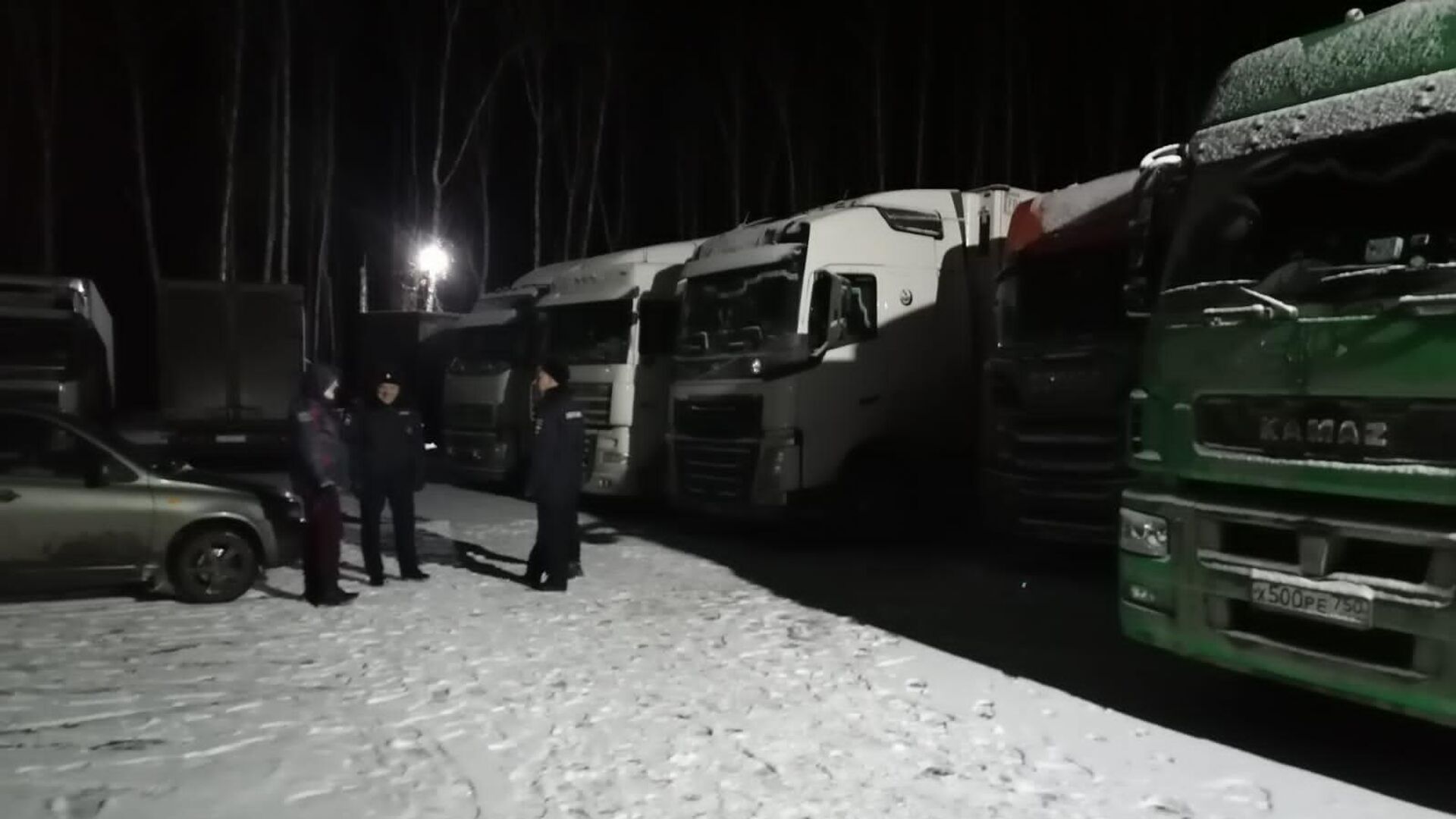 На трассе Тюмень-Омск задержан дальнобойщик подозреваемый в администратора банного комплекса - РИА Новости, 1920, 25.03.2022