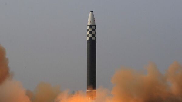 Испытания межконтинентальной баллистической ракеты в КНДР