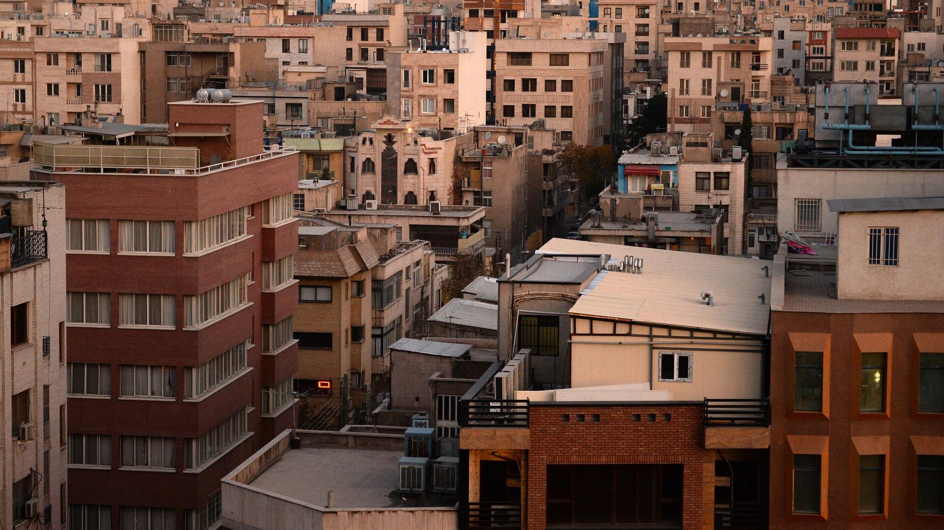 Вид на один из кварталов Тегерана. Архивное фото - РИА Новости, 1920, 04.12.2022