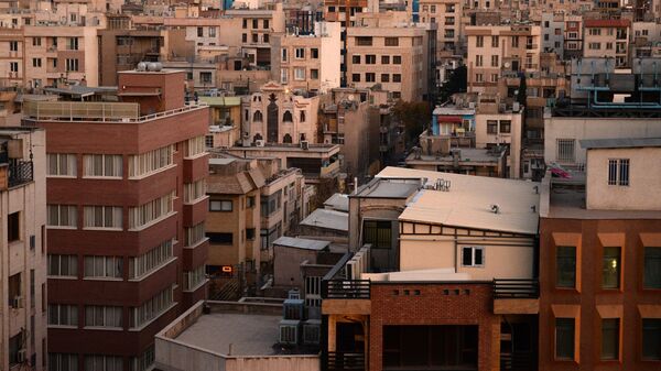 Вид на один из кварталов Тегерана. Архивное фото