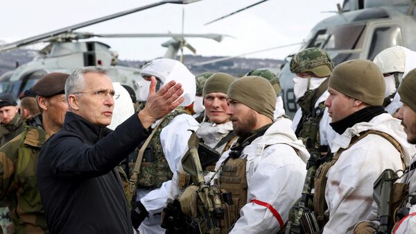 Генеральный секретарь НАТО Йенс Столтенберг на военных учениях Cold Response в Норвегии