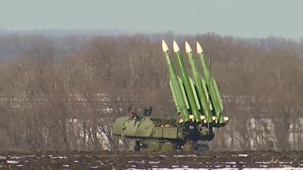 Зенитный ракетный комплекс Бук-МЗ ВС России на Украине. Кадр видео