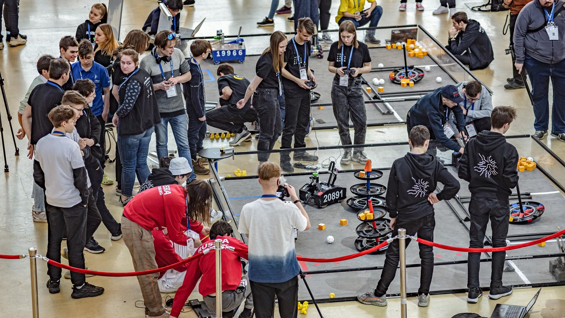 Robotics Championship – Москва 3.0: битва грузовых роботов - РИА Новости, 1920, 28.03.2022