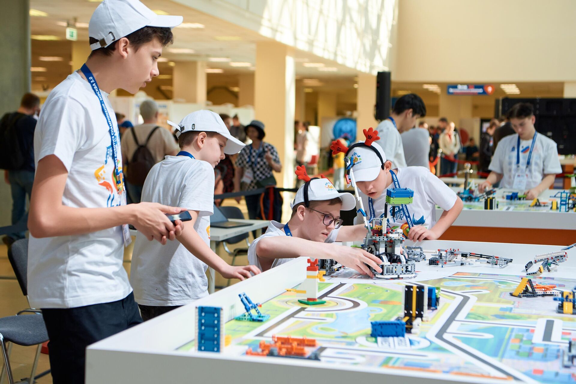 Robotics Championship – Москва 3.0: битва грузовых роботов - РИА Новости, 1920, 28.03.2022