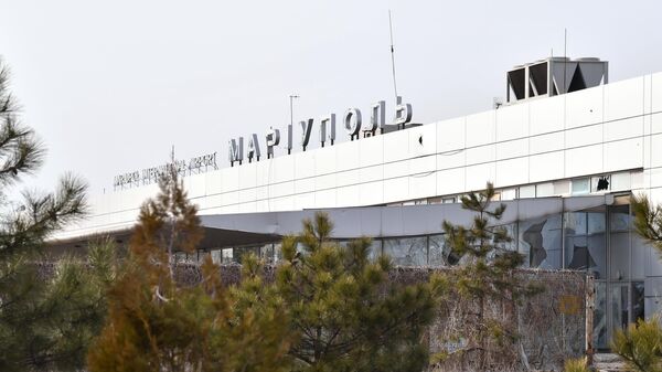 Здание терминала аэропорта Мариуполя