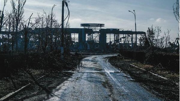 Аэропорт Луганска. Декабрь 2014 г. Фотография автора