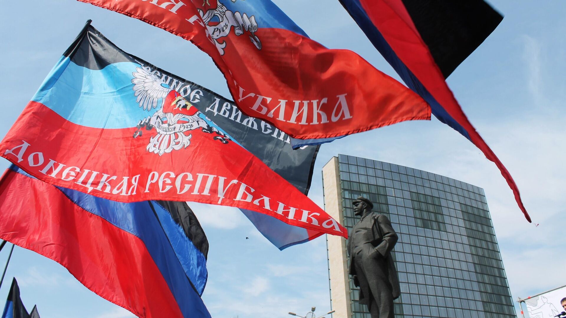 Песков: Москва будет приветствовать признание ДНР и ЛНР другими странами, особенно Сирией