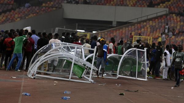 Разгневанные болельщики после поражения Ганы от Нигерии в отборочном футбольном матче чемпионата мира 2022 гожа