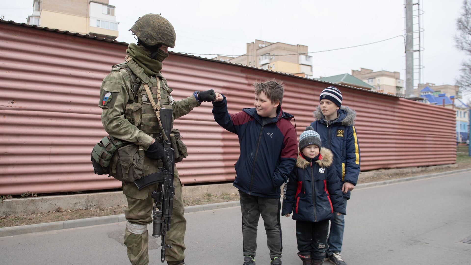 Мэр Городни заявил, что российские военные обращались с ним тактично - РИА  Новости, 04.04.2022