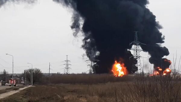 Пожар на нефтебазе в Белгородской области