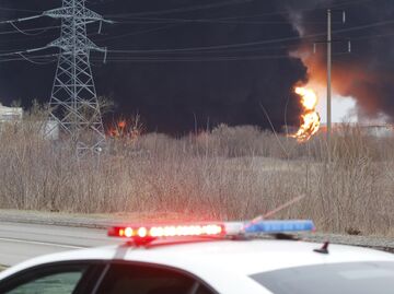 Пожар на нефтебазе в Белгороде