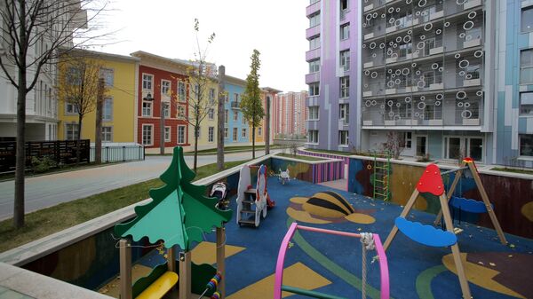 Детская площадка во дворе жилого комплекса ART в Красногорске