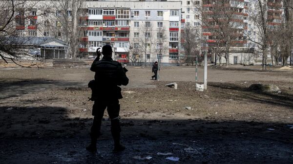 Боец в Донбассе