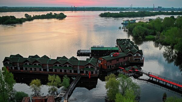 Панорамный вид на Волгу в Нижнем Новгороде