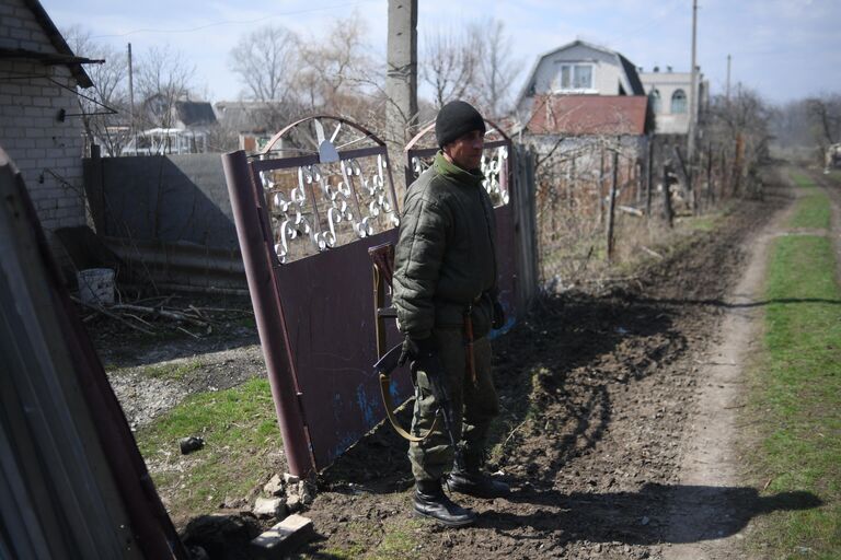 Военнослужащий Народной милиции ЛНР под Северодонецком