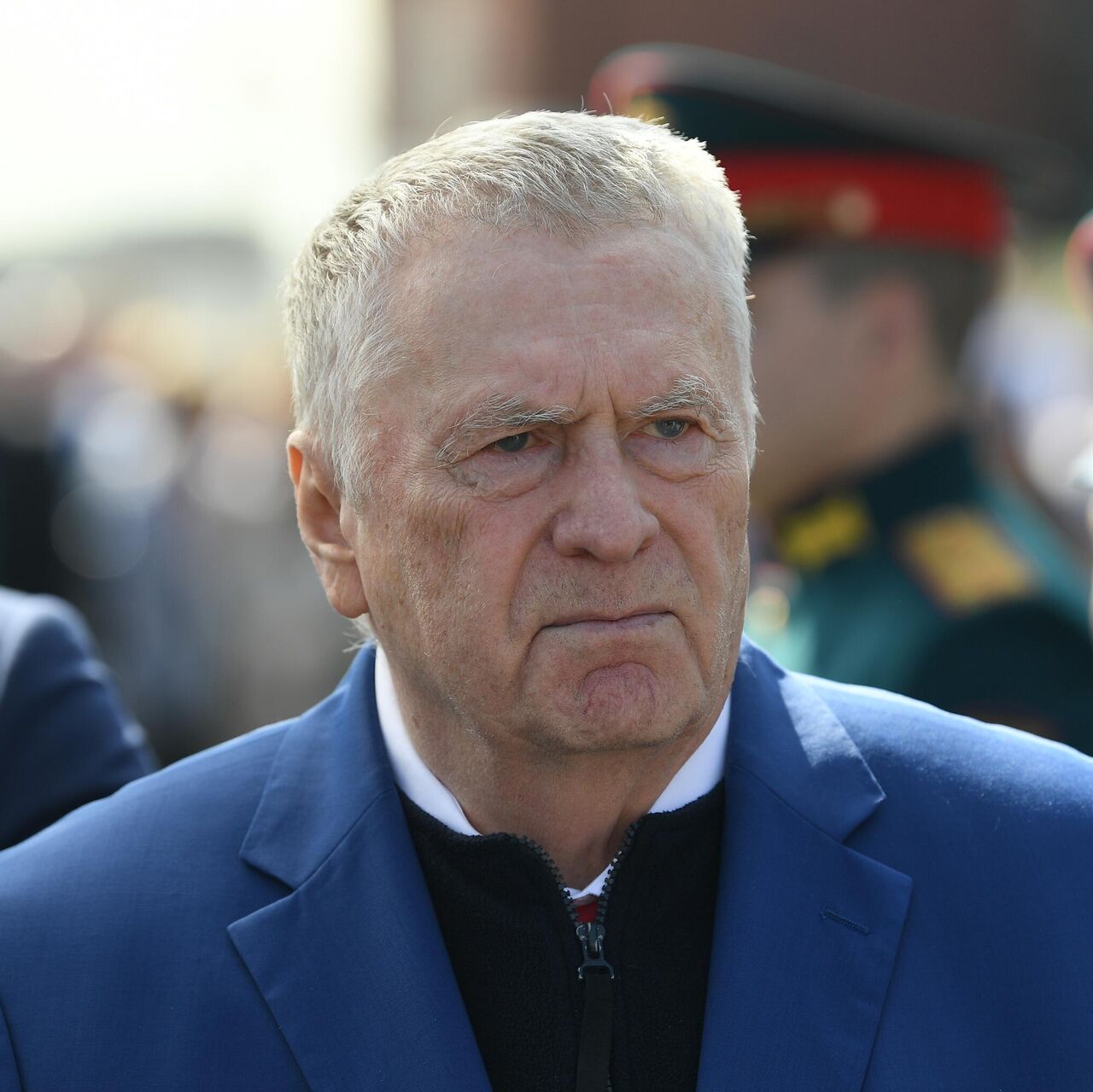 Porno kuyov mast qaynonasini sikadi