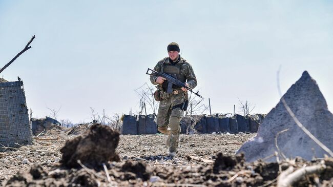 Военнослужащий разведывательной роты 4-й отдельной мотострелковой бригады Народной милиции ЛНР