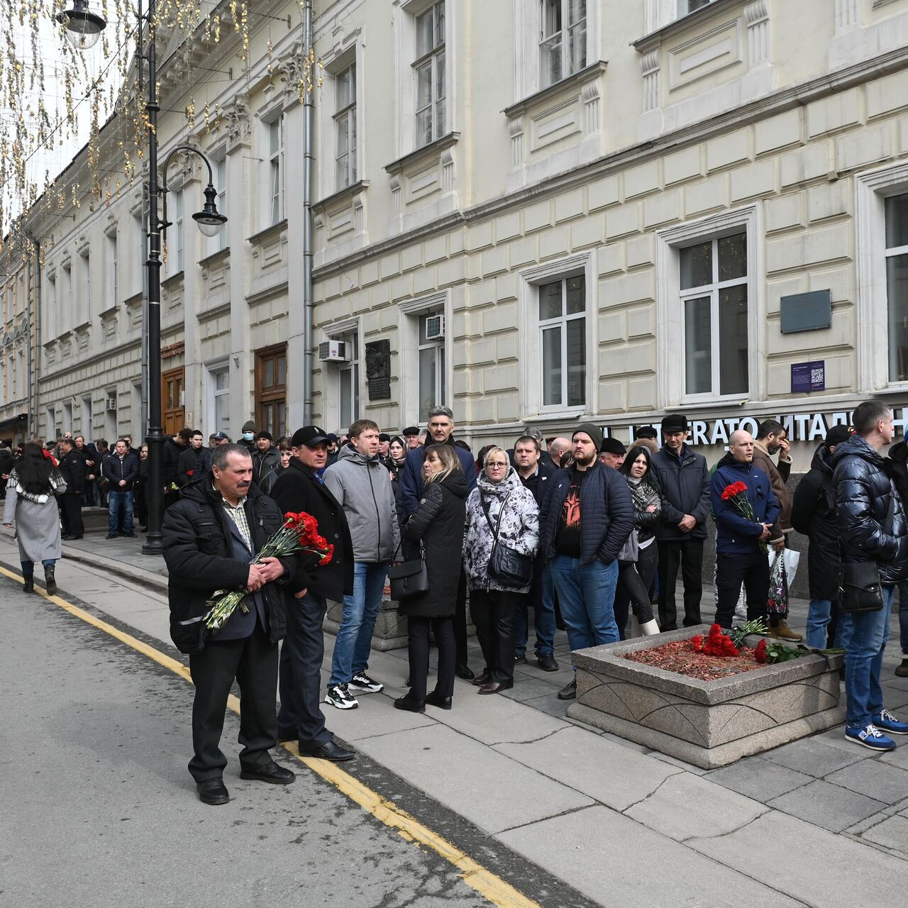 В Москве идет церемония прощания с Жириновским - РИА Новости, 08.04.2022